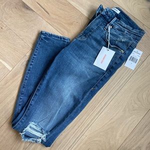 NWT Good American Jeans